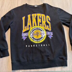 Oversized Graphic Sweatshirt